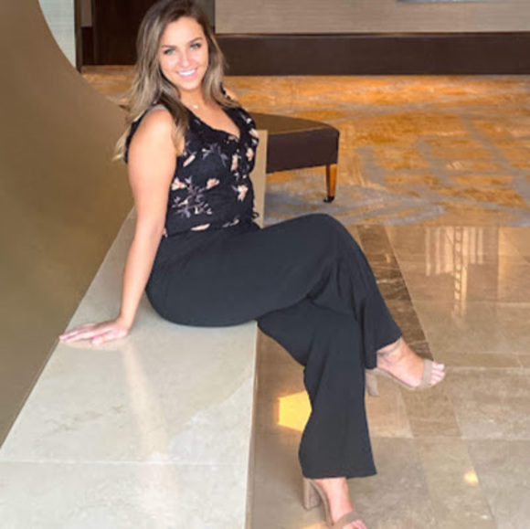 Meet your Posher, Michelle - Picture 1 of 1